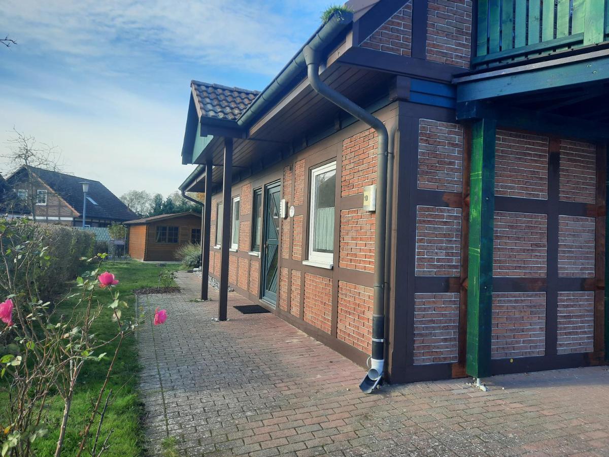 Ferienhaus Sasse Ferienwohnungen Mit Garten & Grill Molschow Екстериор снимка